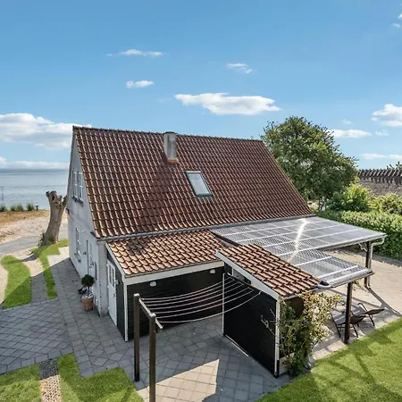 Four-bedroom In Nyaraló *